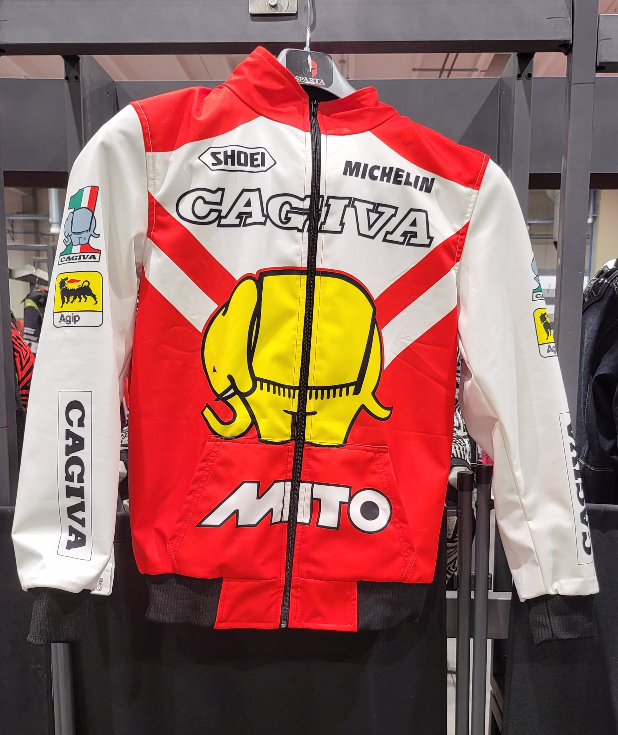 Tuta moto pelle personalizzata Sparta rossa nera su misura